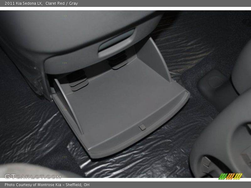 Claret Red / Gray 2011 Kia Sedona LX