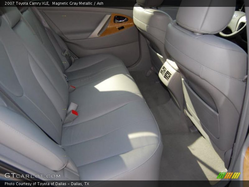 Magnetic Gray Metallic / Ash 2007 Toyota Camry XLE