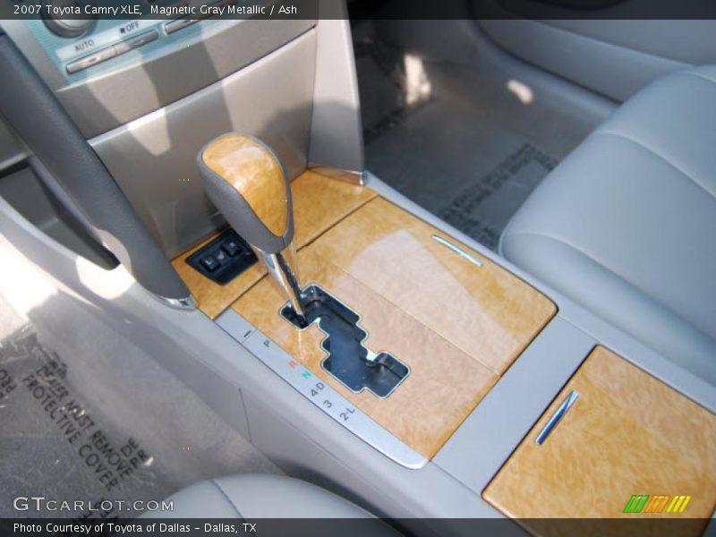Magnetic Gray Metallic / Ash 2007 Toyota Camry XLE