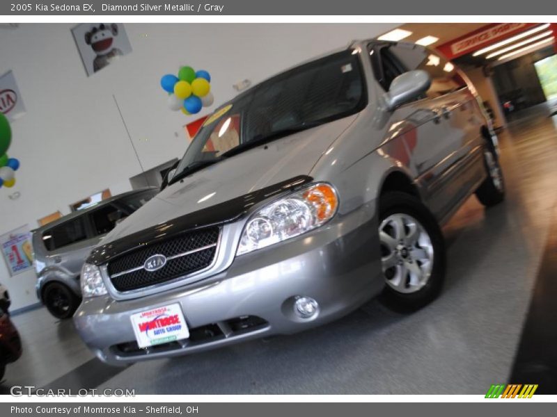 Diamond Silver Metallic / Gray 2005 Kia Sedona EX