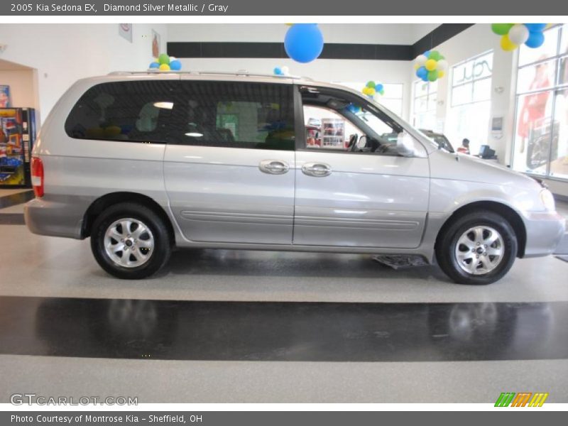 Diamond Silver Metallic / Gray 2005 Kia Sedona EX