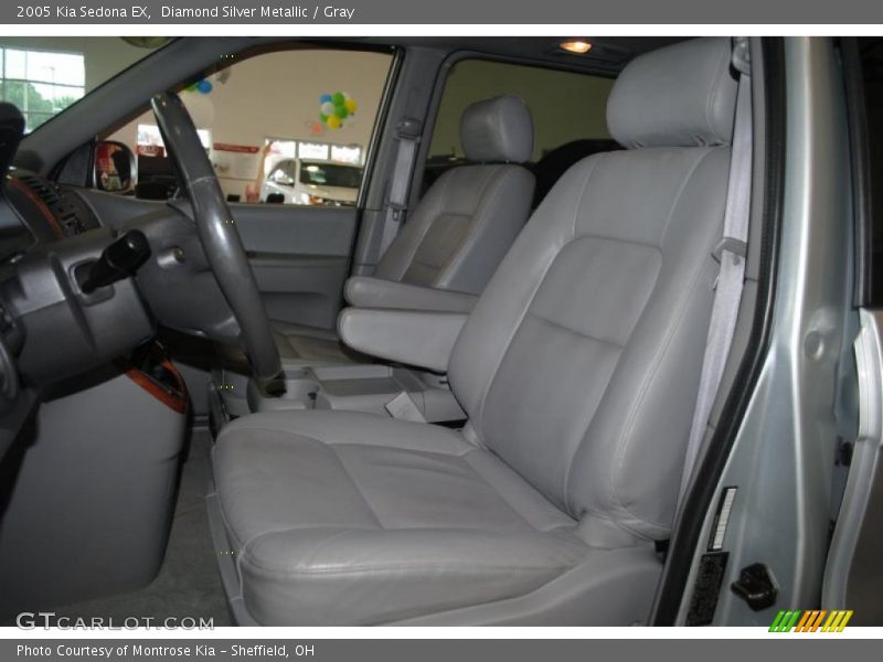Diamond Silver Metallic / Gray 2005 Kia Sedona EX