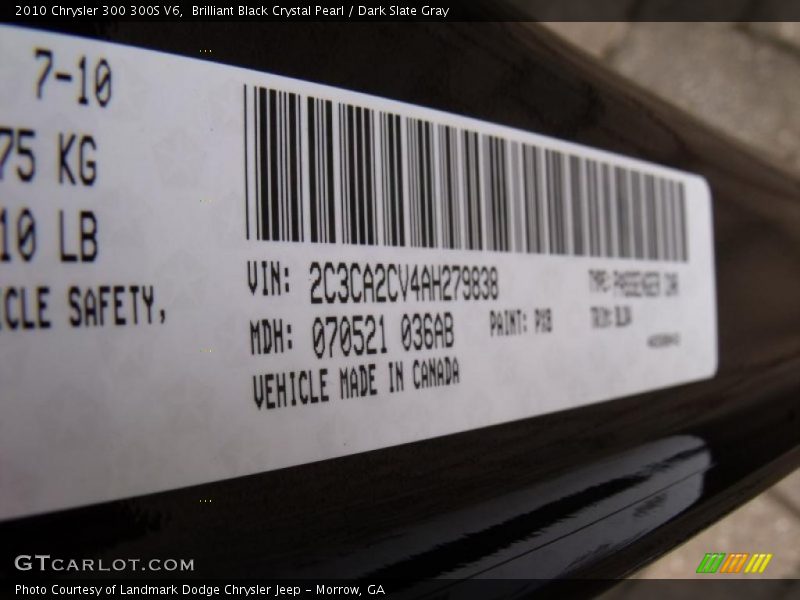Brilliant Black Crystal Pearl / Dark Slate Gray 2010 Chrysler 300 300S V6