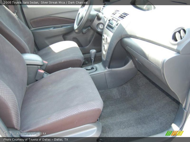 Silver Streak Mica / Dark Charcoal 2008 Toyota Yaris Sedan