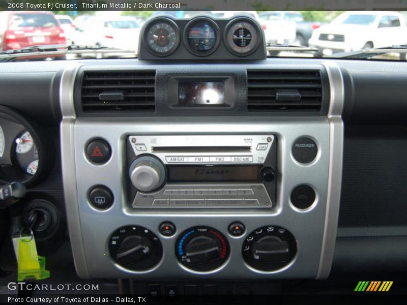 Titanium Metallic / Dark Charcoal 2008 Toyota FJ Cruiser