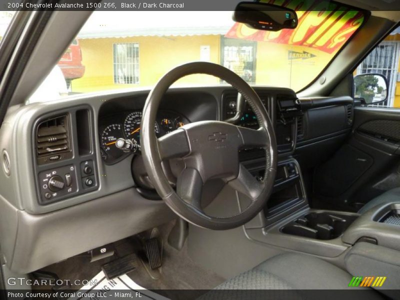 Black / Dark Charcoal 2004 Chevrolet Avalanche 1500 Z66