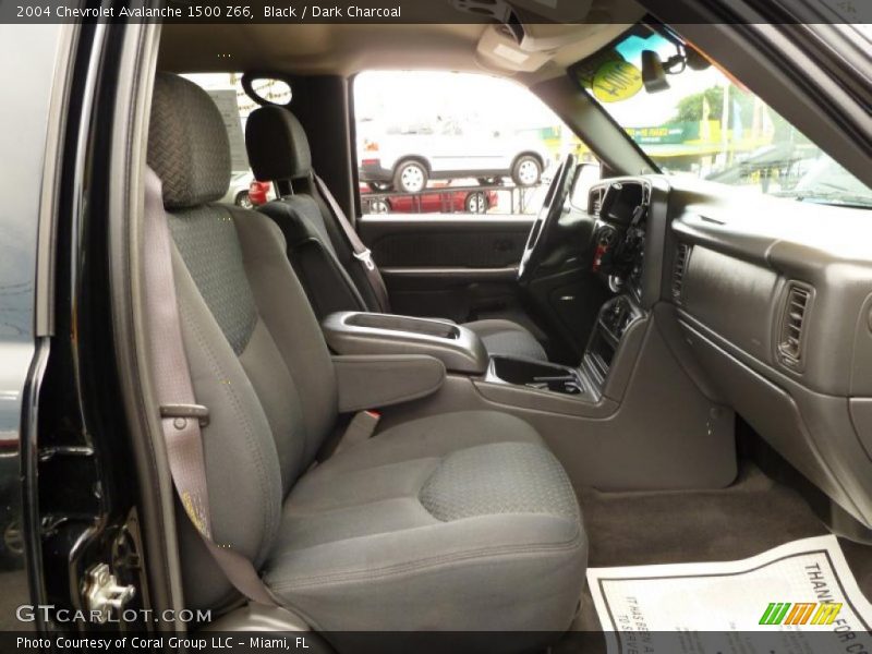 Black / Dark Charcoal 2004 Chevrolet Avalanche 1500 Z66