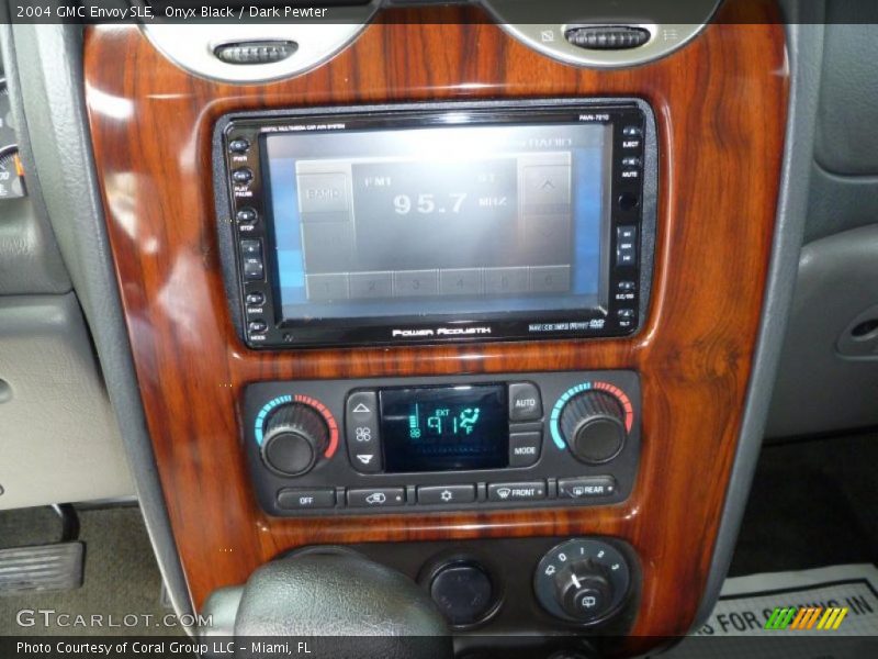 Onyx Black / Dark Pewter 2004 GMC Envoy SLE