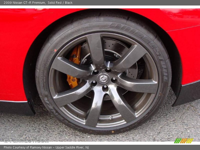 Solid Red / Black 2009 Nissan GT-R Premium