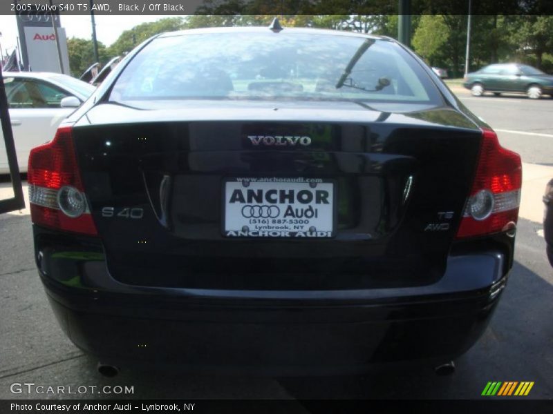 Black / Off Black 2005 Volvo S40 T5 AWD