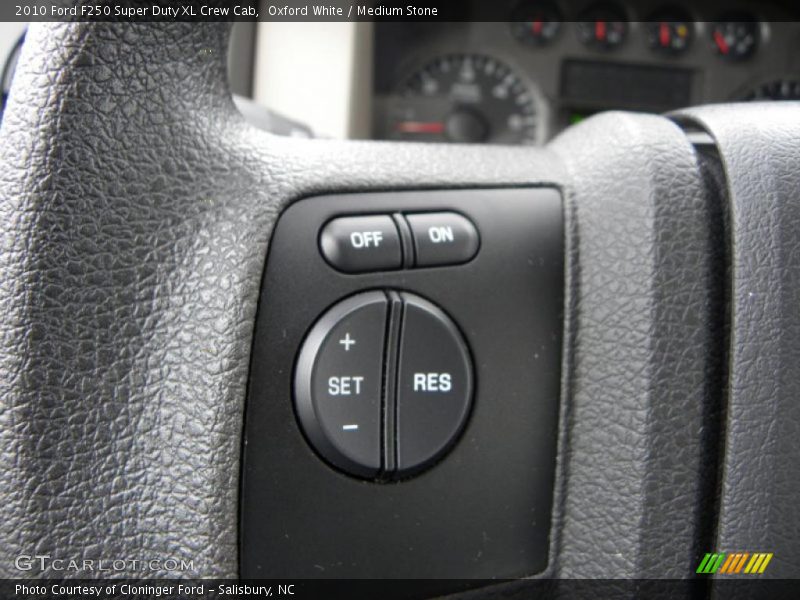 Oxford White / Medium Stone 2010 Ford F250 Super Duty XL Crew Cab