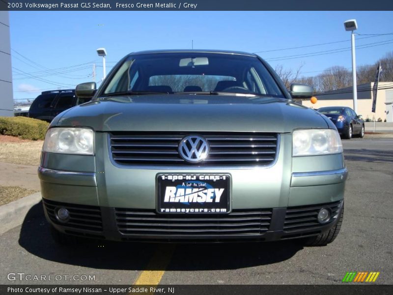 Fresco Green Metallic / Grey 2003 Volkswagen Passat GLS Sedan