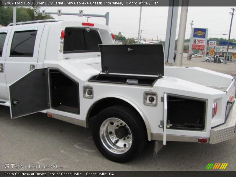 Oxford White / Tan 2007 Ford F550 Super Duty Lariat Crew Cab 4x4 Chassis Fifth Wheel