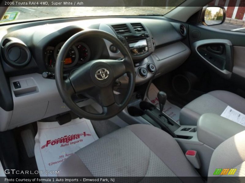 Super White / Ash 2006 Toyota RAV4 4WD