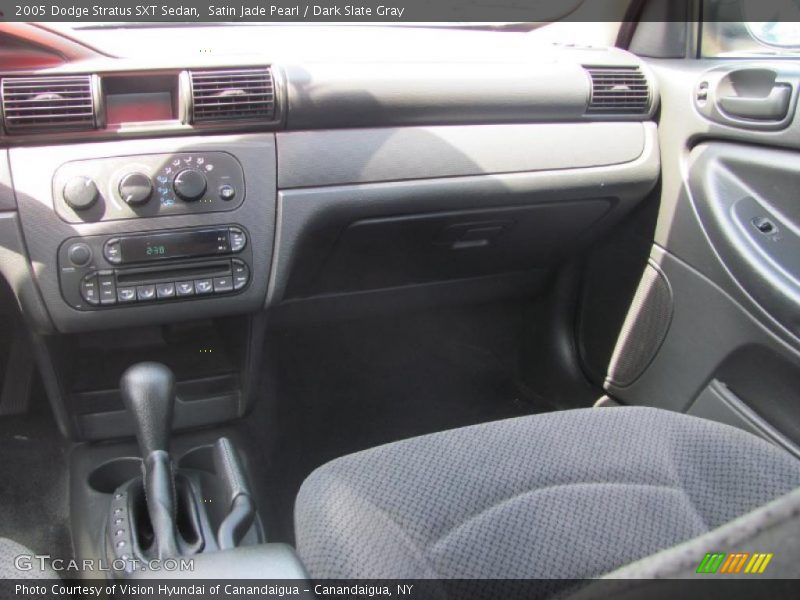 Satin Jade Pearl / Dark Slate Gray 2005 Dodge Stratus SXT Sedan