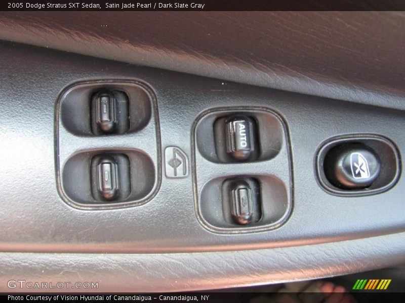 Satin Jade Pearl / Dark Slate Gray 2005 Dodge Stratus SXT Sedan