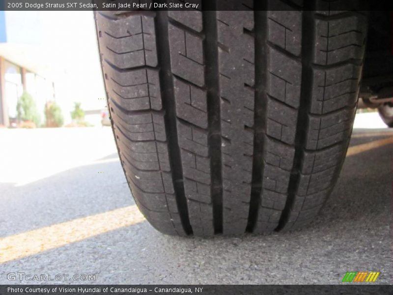 Satin Jade Pearl / Dark Slate Gray 2005 Dodge Stratus SXT Sedan