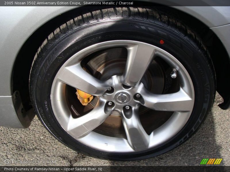 Silverstone Metallic / Charcoal 2005 Nissan 350Z Anniversary Edition Coupe