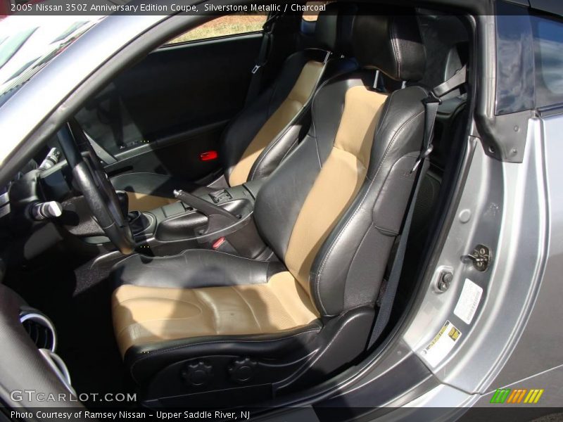 Silverstone Metallic / Charcoal 2005 Nissan 350Z Anniversary Edition Coupe