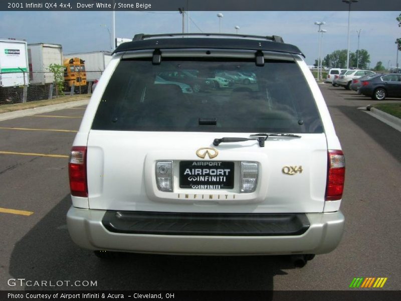 Dover White / Stone Beige 2001 Infiniti QX4 4x4