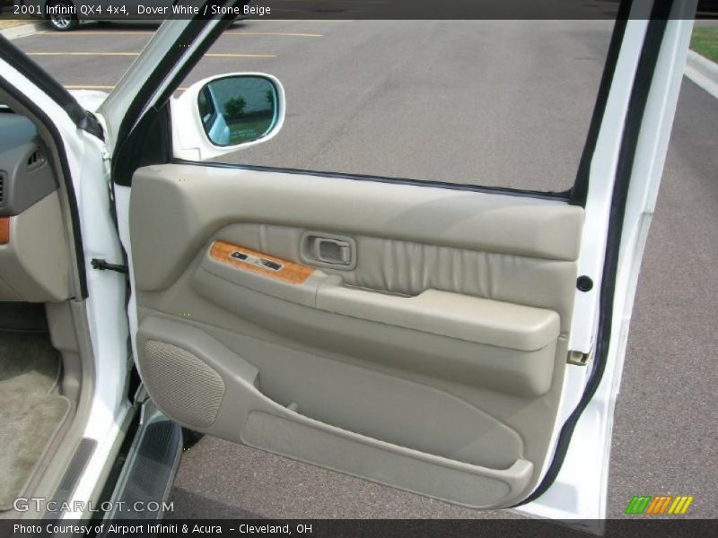 Dover White / Stone Beige 2001 Infiniti QX4 4x4