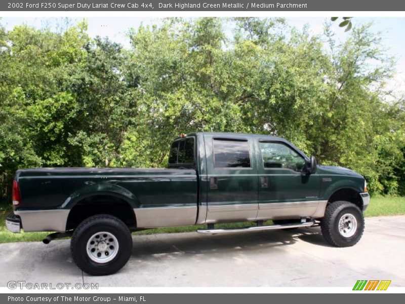 Dark Highland Green Metallic / Medium Parchment 2002 Ford F250 Super Duty Lariat Crew Cab 4x4