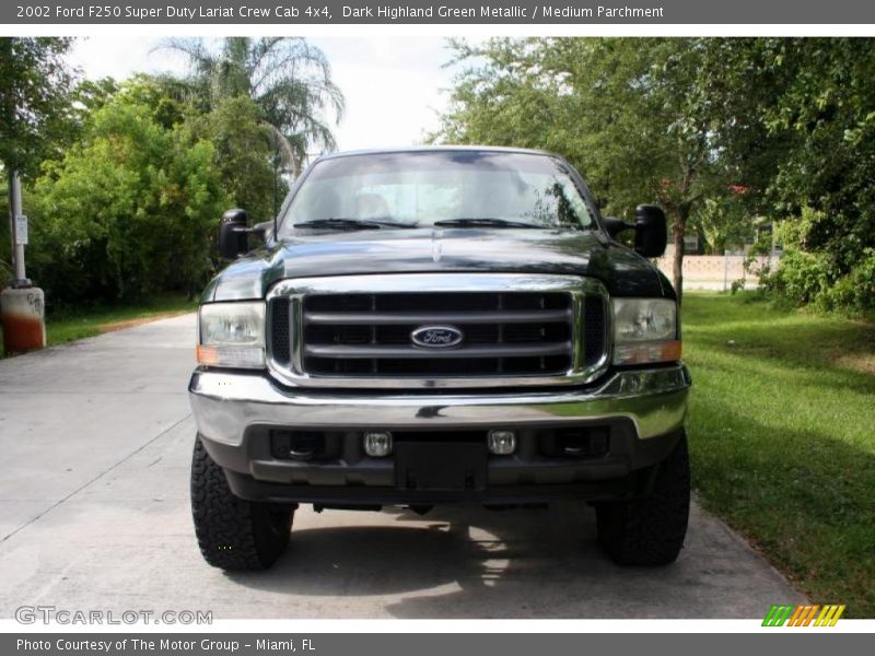 Dark Highland Green Metallic / Medium Parchment 2002 Ford F250 Super Duty Lariat Crew Cab 4x4