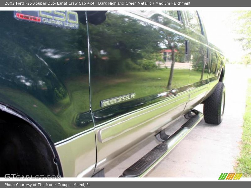 Dark Highland Green Metallic / Medium Parchment 2002 Ford F250 Super Duty Lariat Crew Cab 4x4