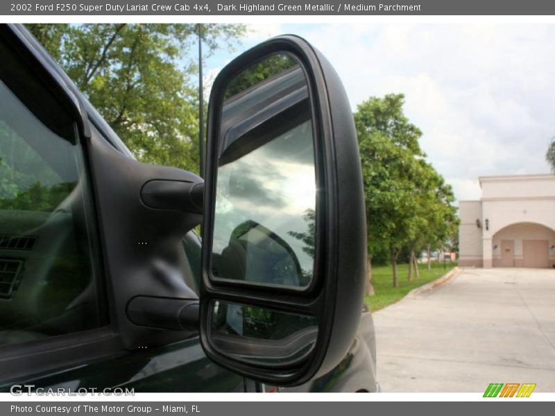 Dark Highland Green Metallic / Medium Parchment 2002 Ford F250 Super Duty Lariat Crew Cab 4x4