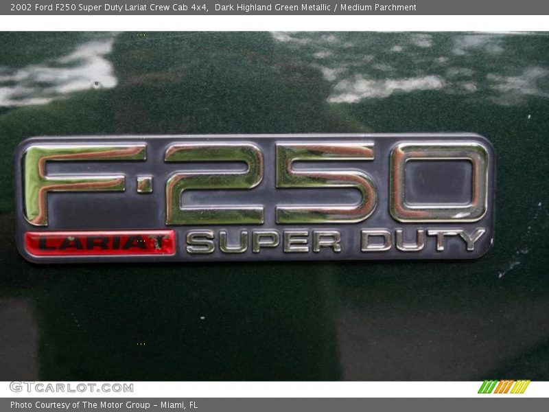 Dark Highland Green Metallic / Medium Parchment 2002 Ford F250 Super Duty Lariat Crew Cab 4x4