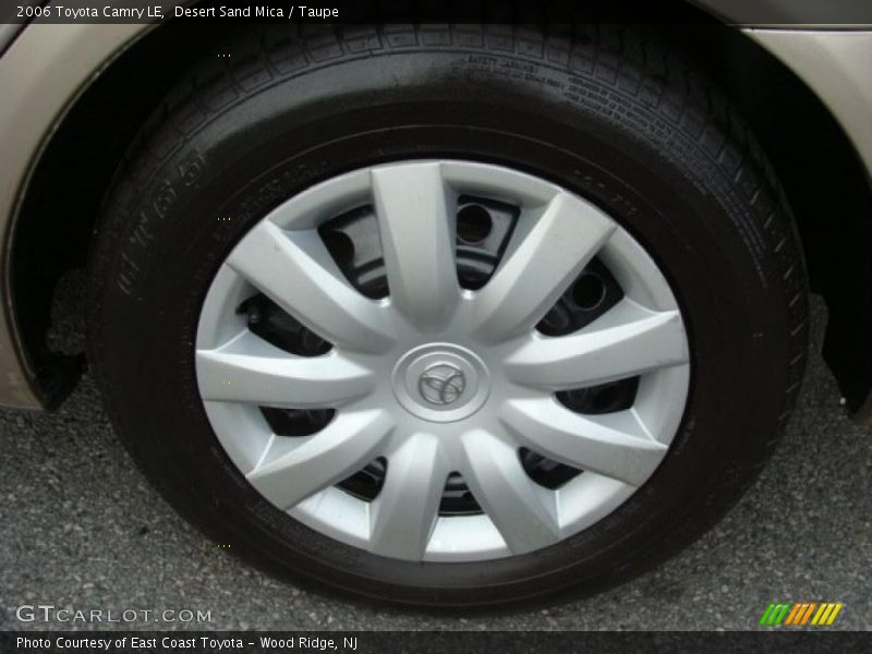 Desert Sand Mica / Taupe 2006 Toyota Camry LE