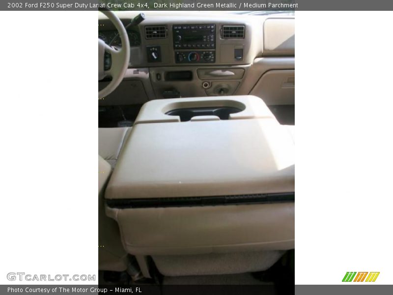 Dark Highland Green Metallic / Medium Parchment 2002 Ford F250 Super Duty Lariat Crew Cab 4x4