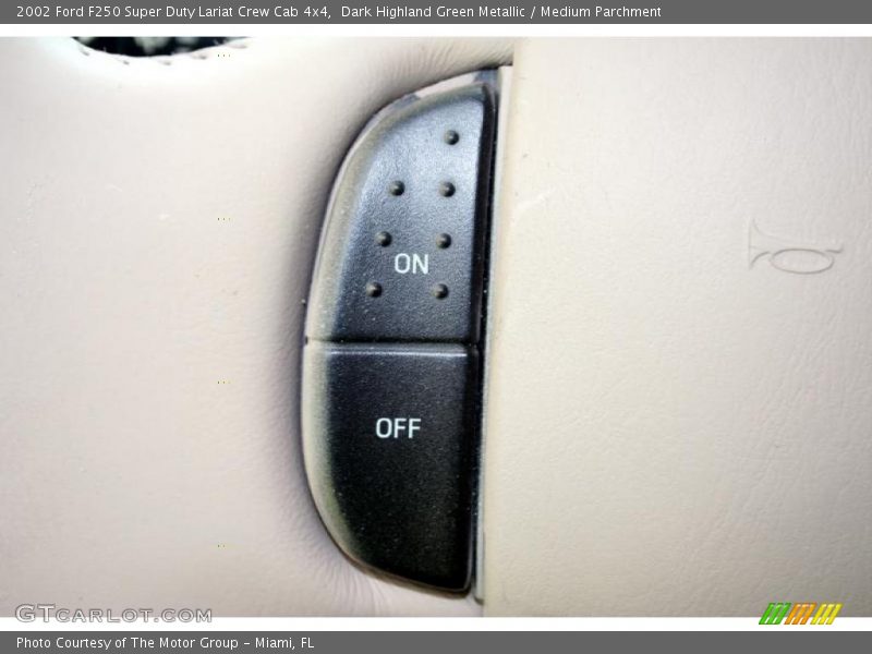 Dark Highland Green Metallic / Medium Parchment 2002 Ford F250 Super Duty Lariat Crew Cab 4x4