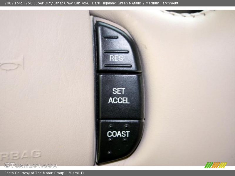 Dark Highland Green Metallic / Medium Parchment 2002 Ford F250 Super Duty Lariat Crew Cab 4x4