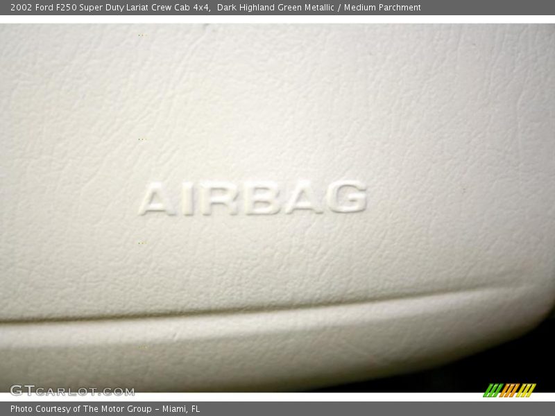Dark Highland Green Metallic / Medium Parchment 2002 Ford F250 Super Duty Lariat Crew Cab 4x4