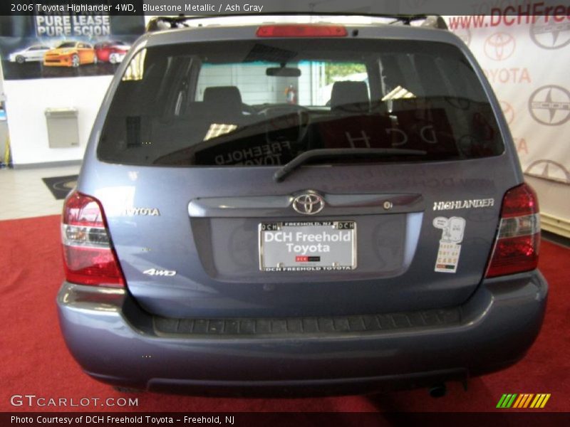 Bluestone Metallic / Ash Gray 2006 Toyota Highlander 4WD