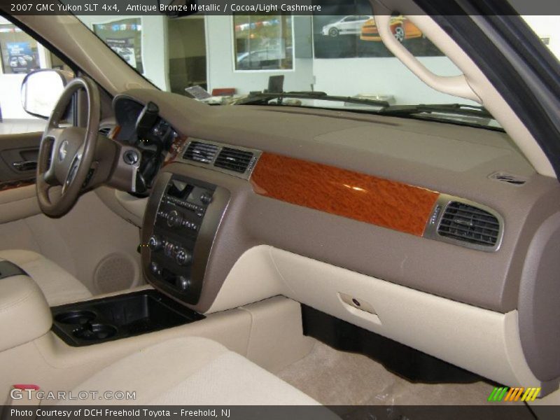 Antique Bronze Metallic / Cocoa/Light Cashmere 2007 GMC Yukon SLT 4x4