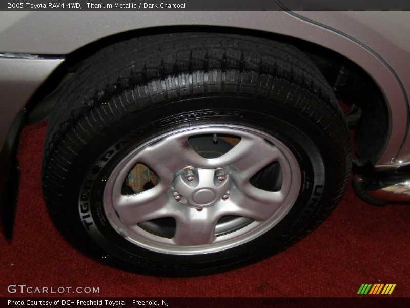 Titanium Metallic / Dark Charcoal 2005 Toyota RAV4 4WD
