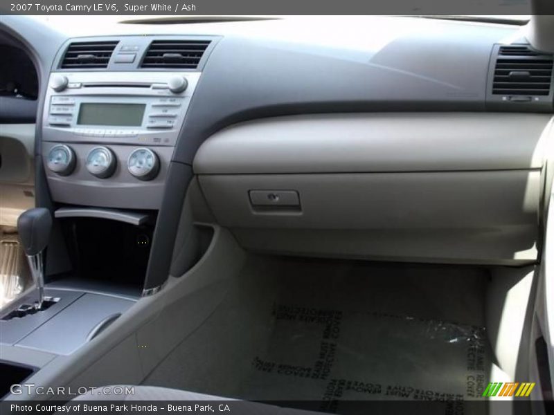 Super White / Ash 2007 Toyota Camry LE V6