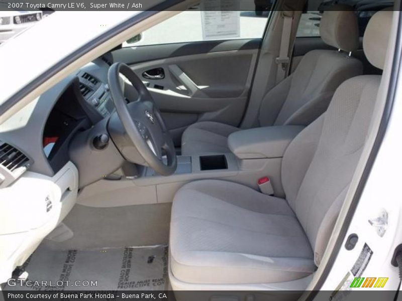 Super White / Ash 2007 Toyota Camry LE V6