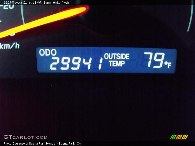 Super White / Ash 2007 Toyota Camry LE V6