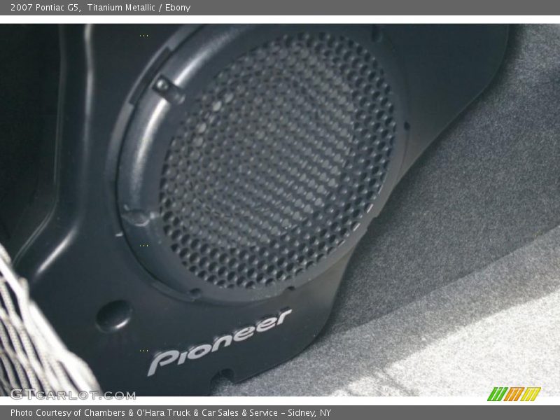 Titanium Metallic / Ebony 2007 Pontiac G5