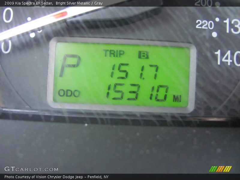 Bright Silver Metallic / Gray 2009 Kia Spectra EX Sedan