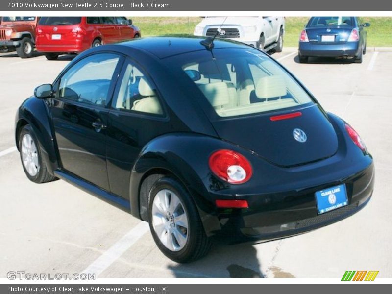 Black / Cream 2010 Volkswagen New Beetle 2.5 Coupe