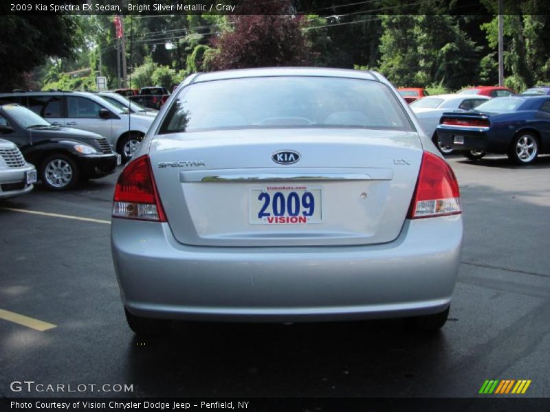 Bright Silver Metallic / Gray 2009 Kia Spectra EX Sedan
