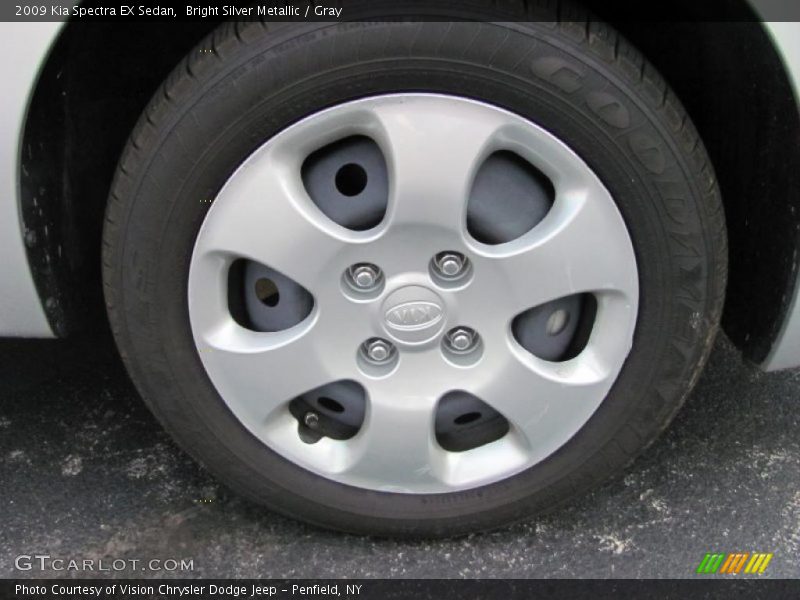 Bright Silver Metallic / Gray 2009 Kia Spectra EX Sedan