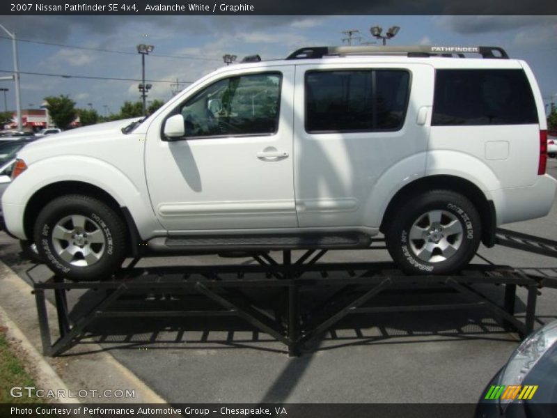 Avalanche White / Graphite 2007 Nissan Pathfinder SE 4x4