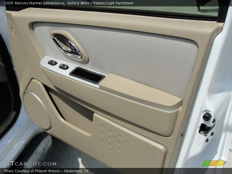 Oxford White / Pebble/Light Parchment 2005 Mercury Mariner Convenience