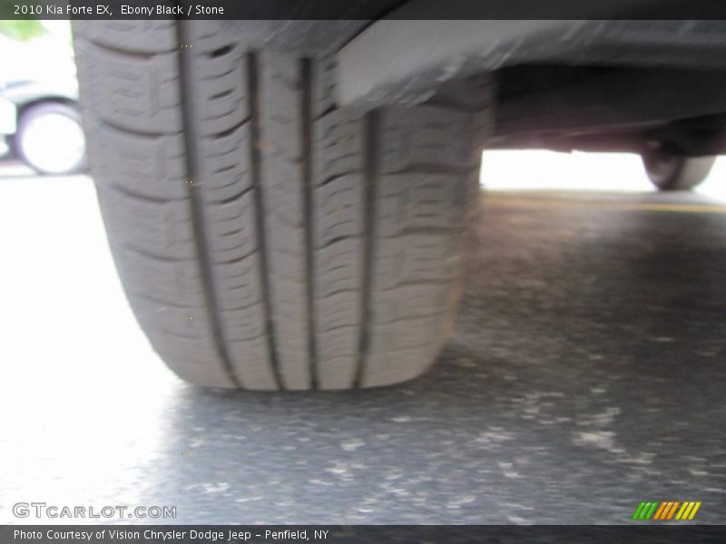 Ebony Black / Stone 2010 Kia Forte EX