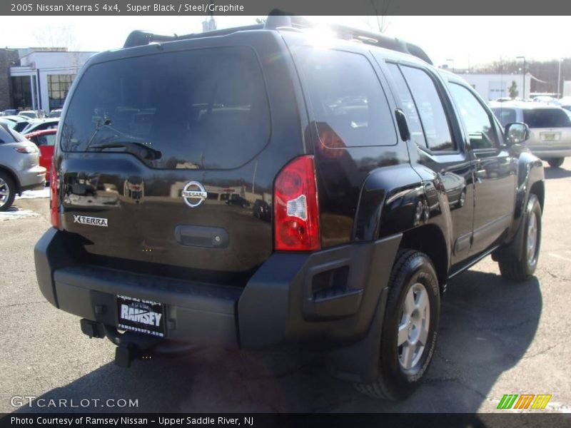 Super Black / Steel/Graphite 2005 Nissan Xterra S 4x4